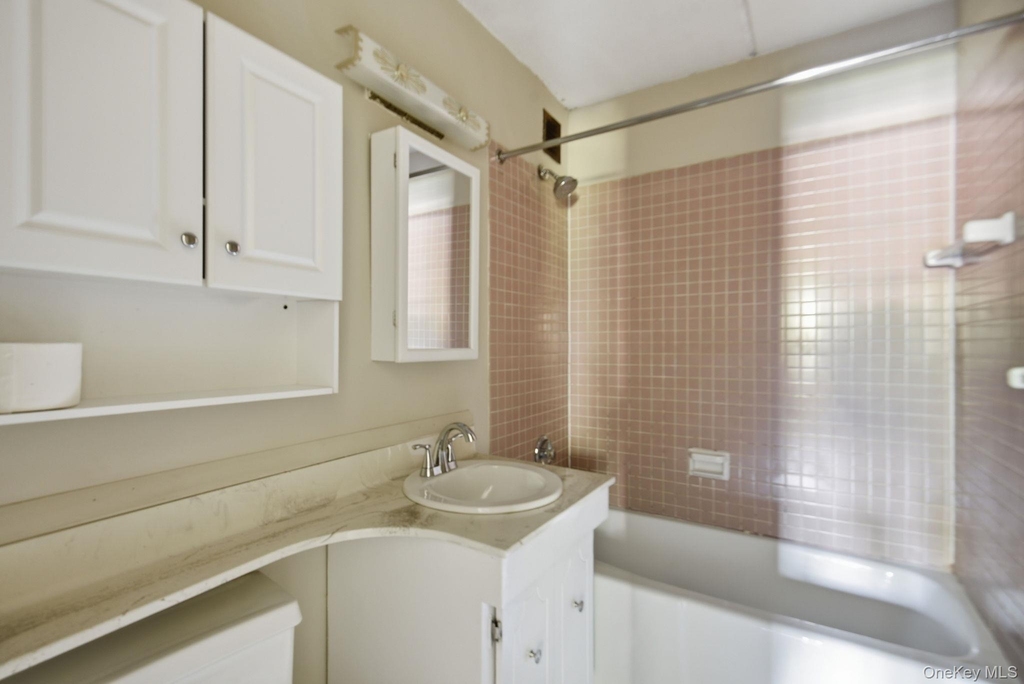160 Academy Street - Photo 14