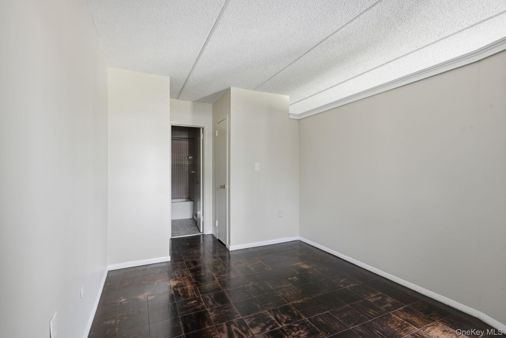 160 Academy Street - Photo 12