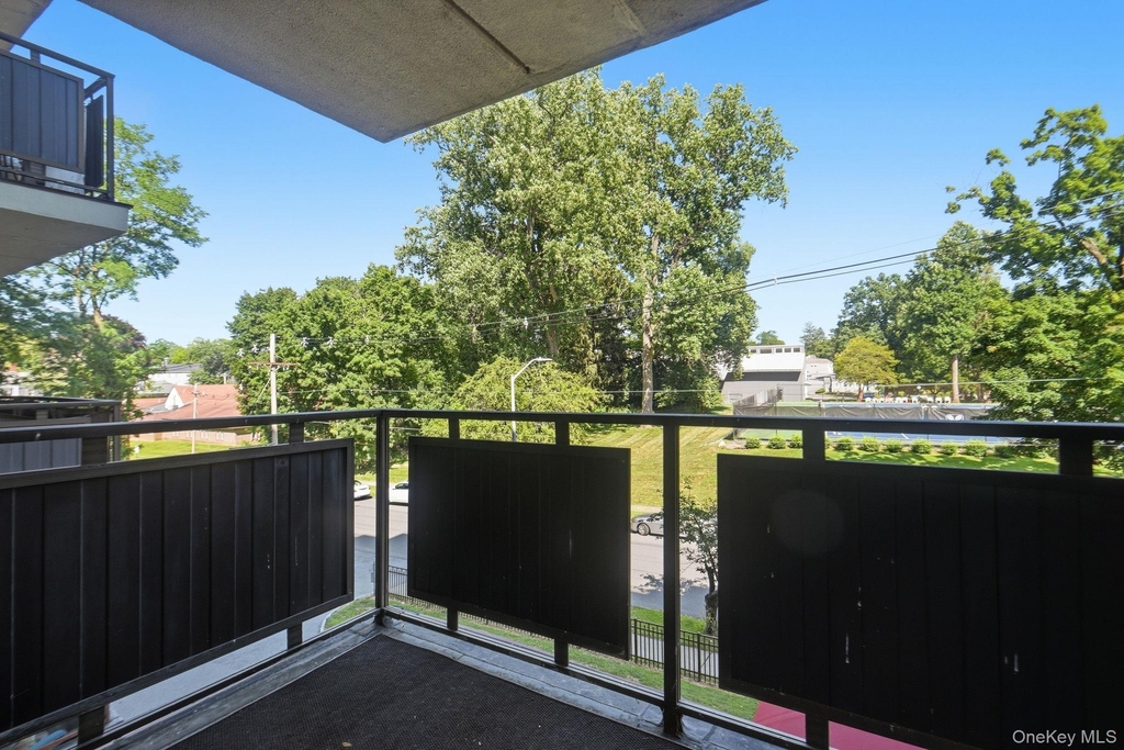 160 Academy Street - Photo 16
