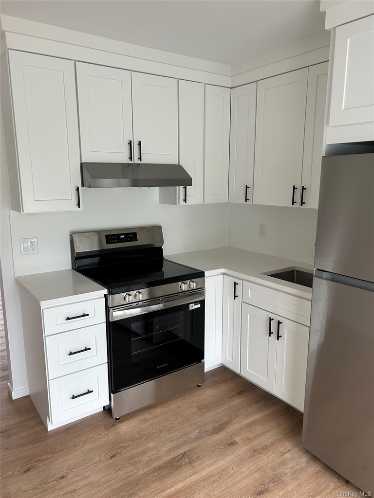325 Montauk Highway - Photo 3