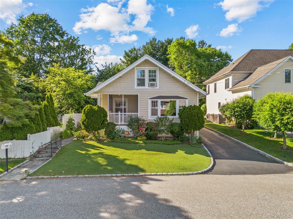 15 Pershing Avenue - Photo 0