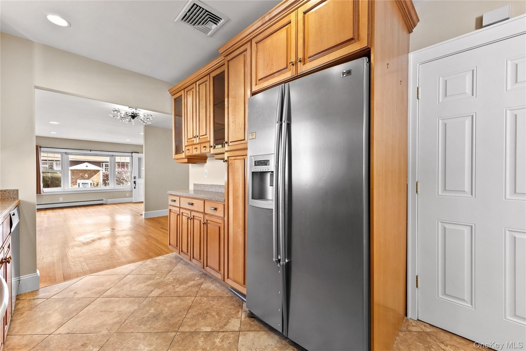 15 Pershing Avenue - Photo 15
