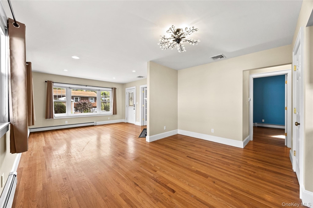 15 Pershing Avenue - Photo 9