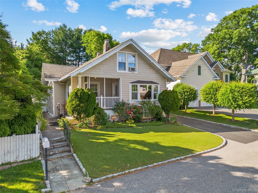 15 Pershing Avenue - Photo 1
