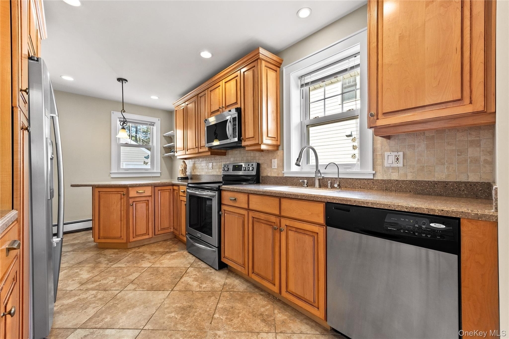 15 Pershing Avenue - Photo 14