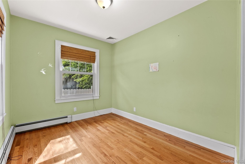 15 Pershing Avenue - Photo 5