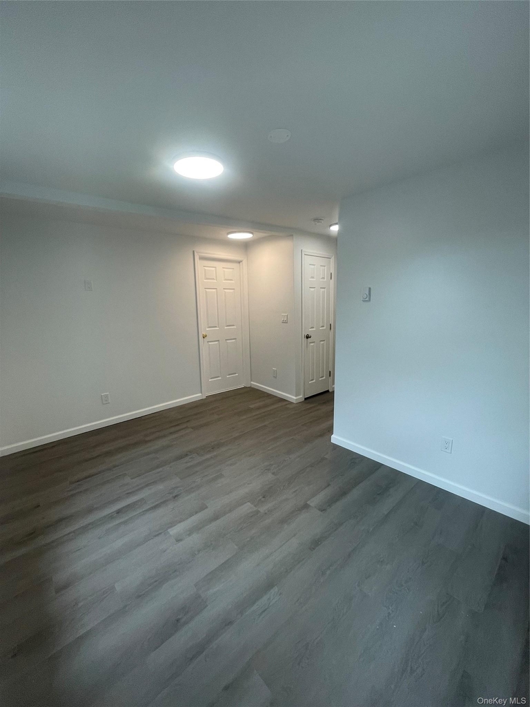 653 Jersey Avenue - Photo 9