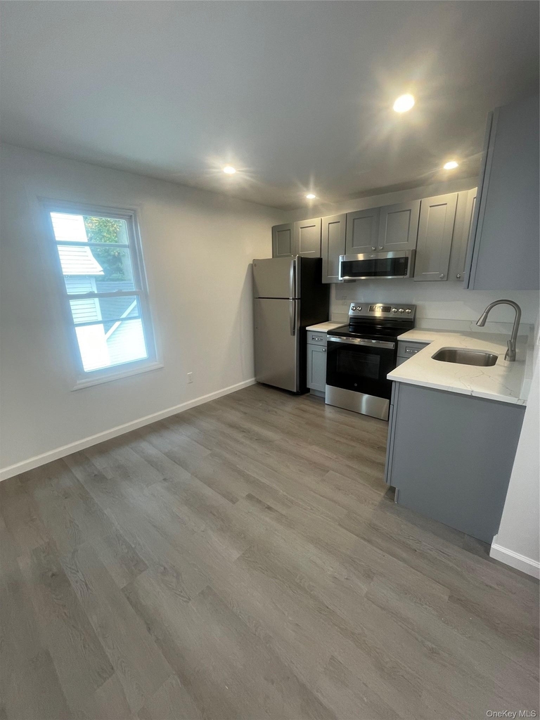 653 Jersey Avenue - Photo 4