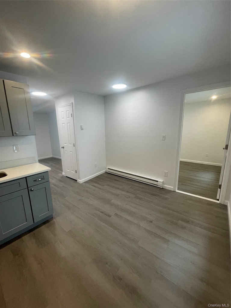 653 Jersey Avenue - Photo 5