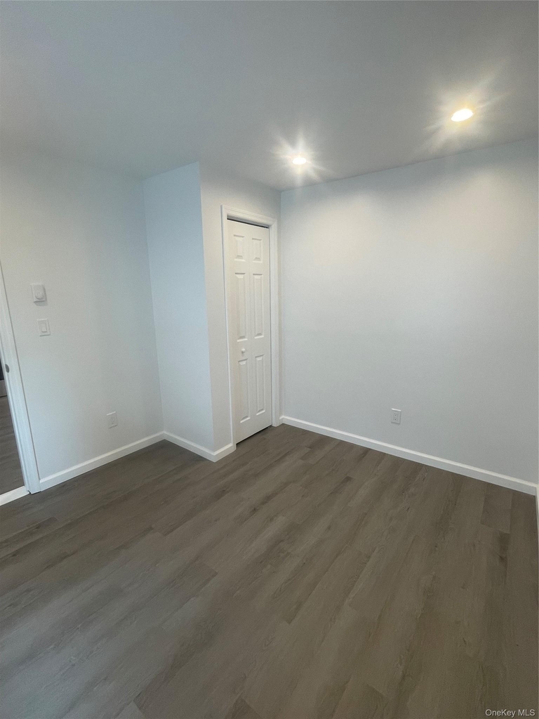 653 Jersey Avenue - Photo 2