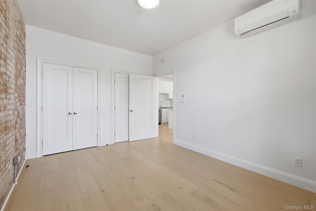 207 Main Street - Photo 13