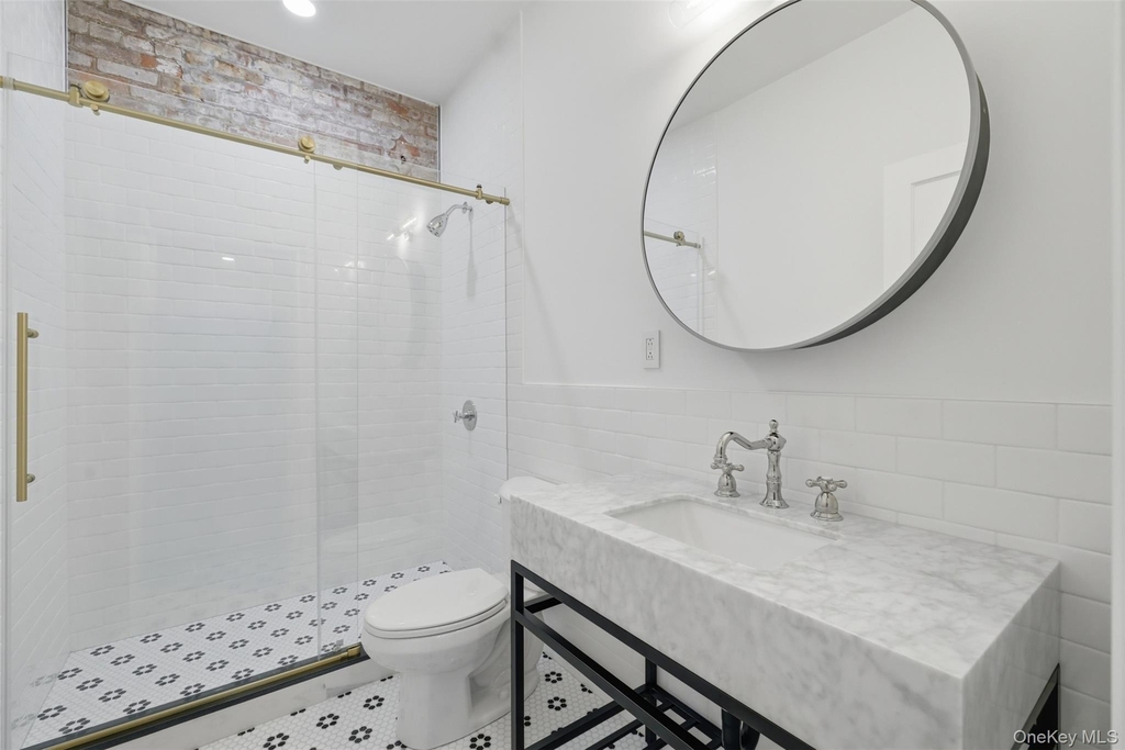 207 Main Street - Photo 11