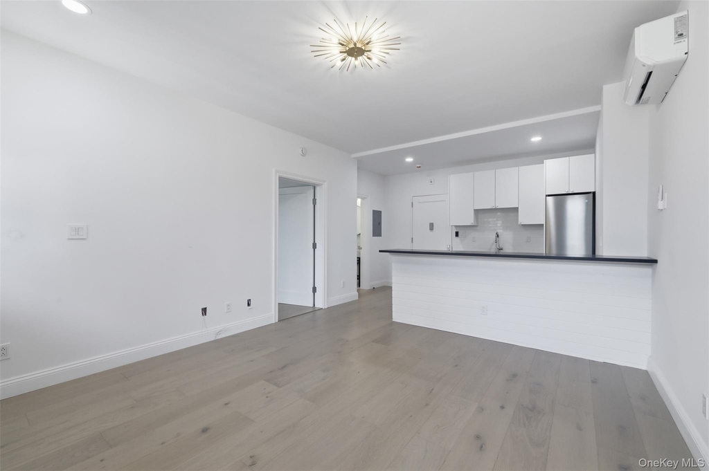 207 Main Street - Photo 9