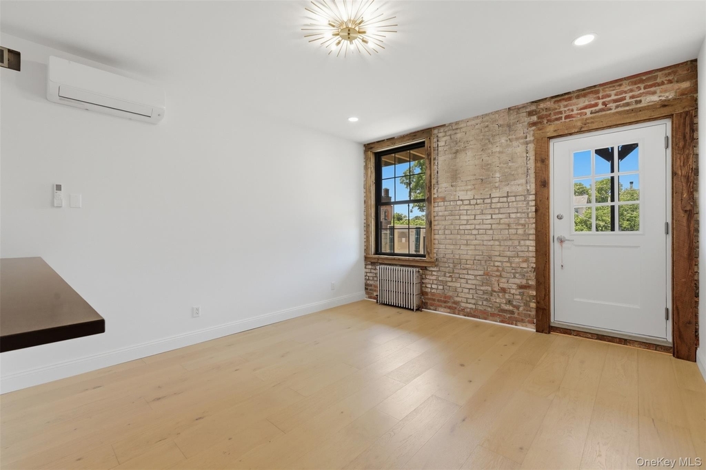 207 Main Street - Photo 10