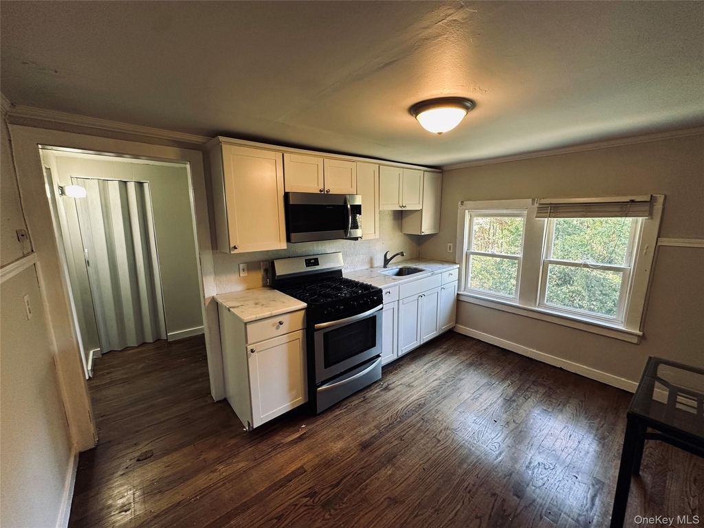49 Walnut Street - Photo 1