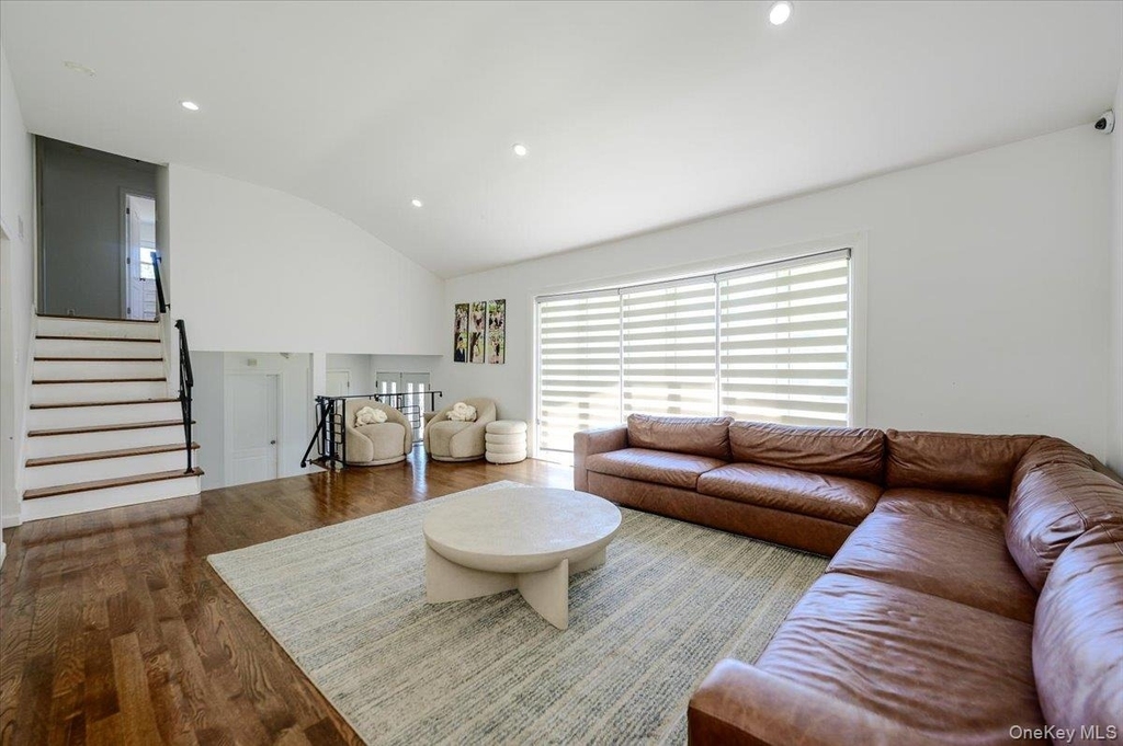506 Cedarwood Drive - Photo 3