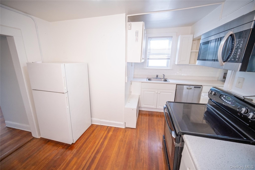 145 N Main Street - Photo 5