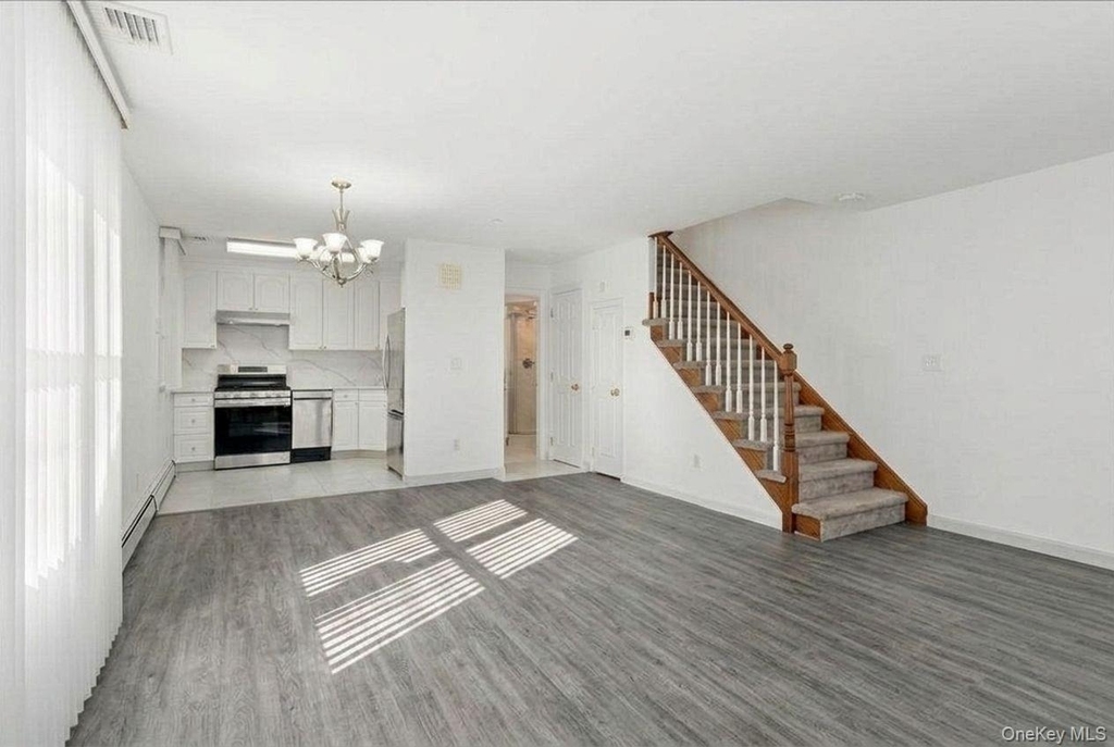 27 Woodside Avenue - Photo 3