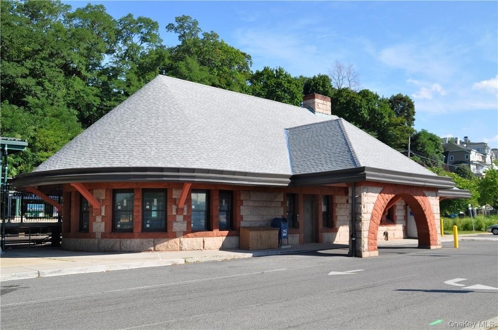 86 Main Street - Photo 13