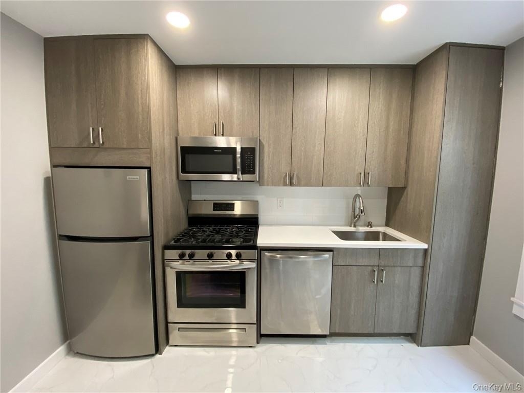 86 Main Street - Photo 5