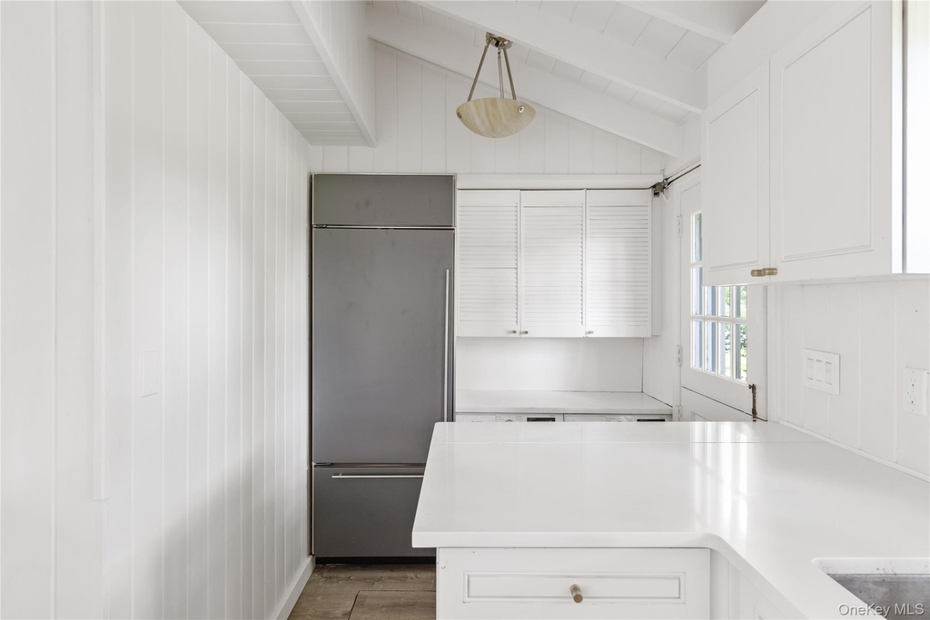 335 Centre Island Road - Photo 9