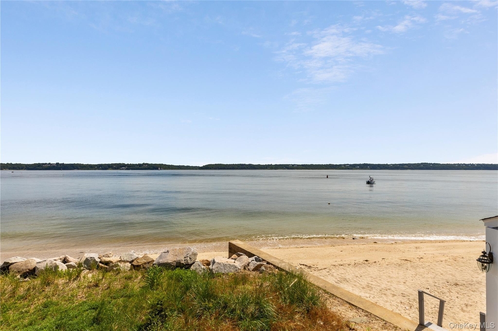 335 Centre Island Road - Photo 4