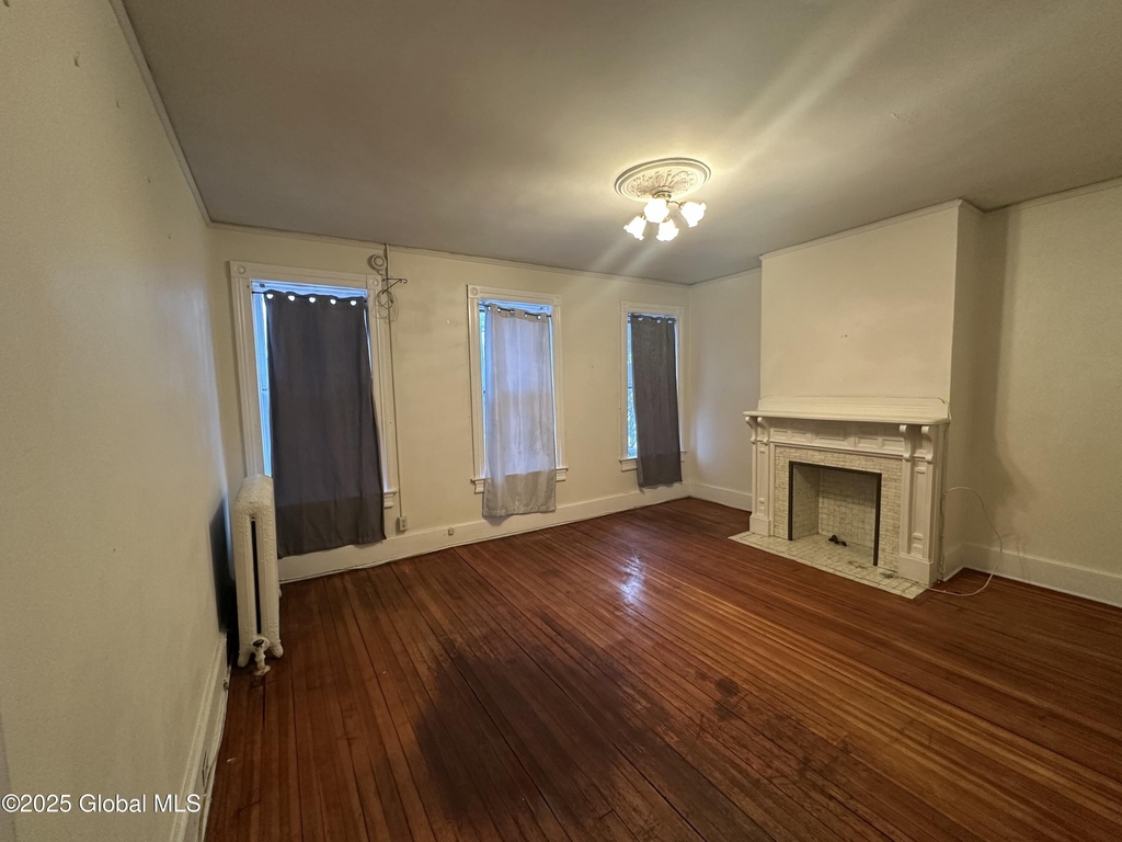 39 S Lake Avenue - Photo 2