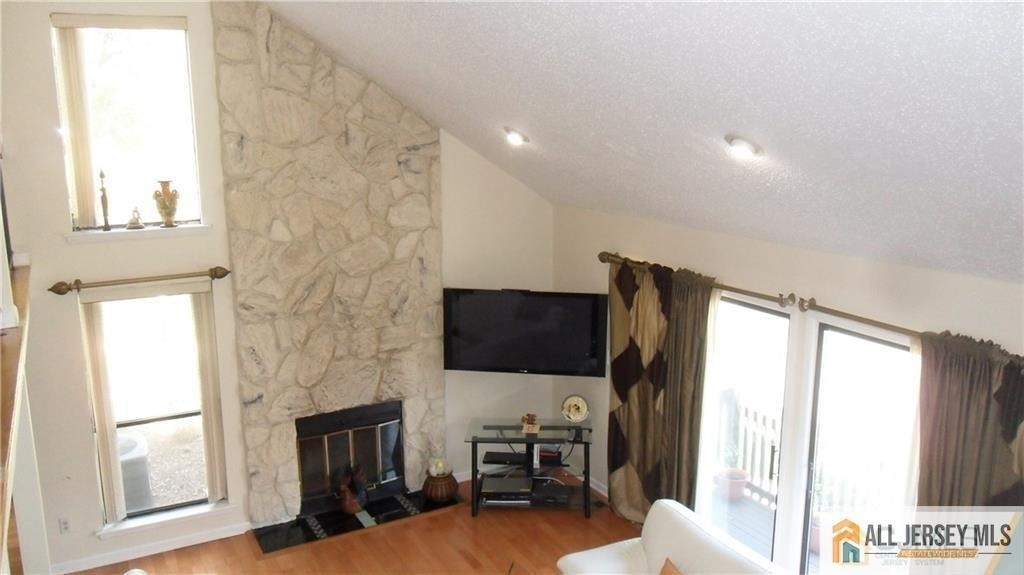 162 Westgate Drive - Photo 5