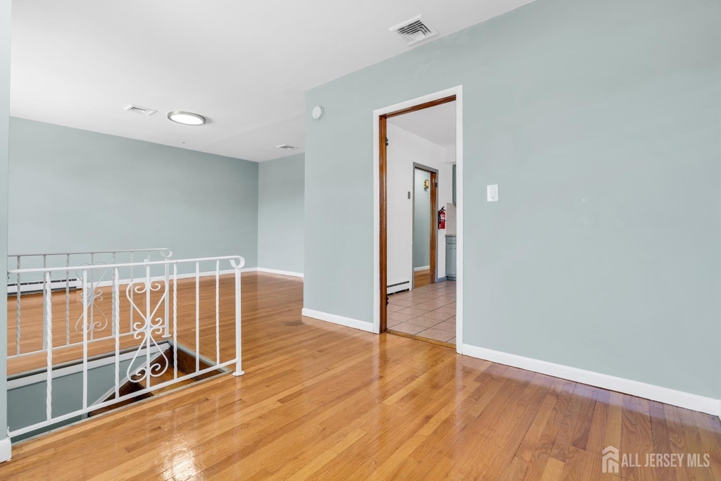 287 E Smith Street E - Photo 31