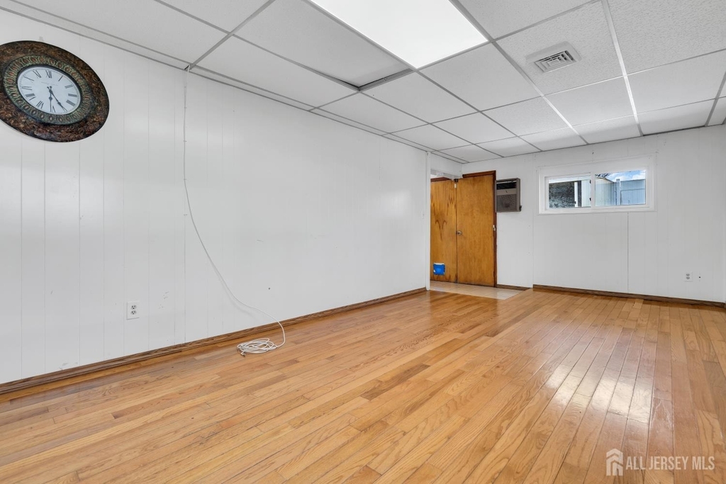 287 E Smith Street E - Photo 32