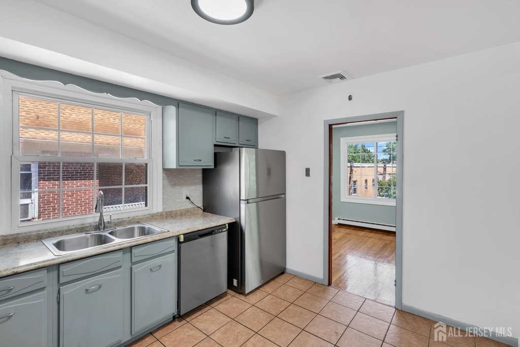 287 E Smith Street E - Photo 14