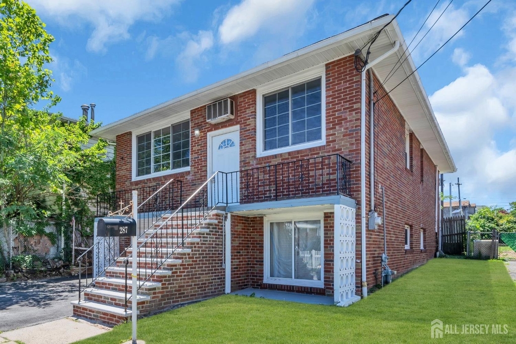 287 E Smith Street E - Photo 2