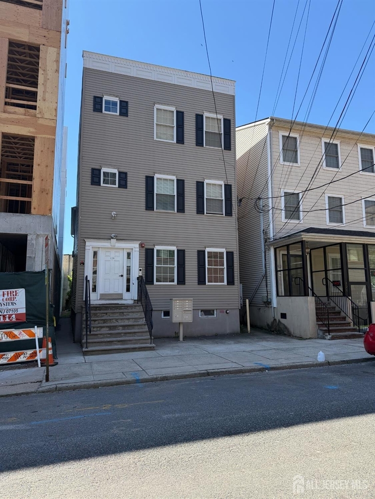 118 Bayard Street - Photo 0