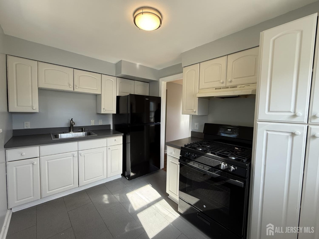 824 2nd Street - Photo 12