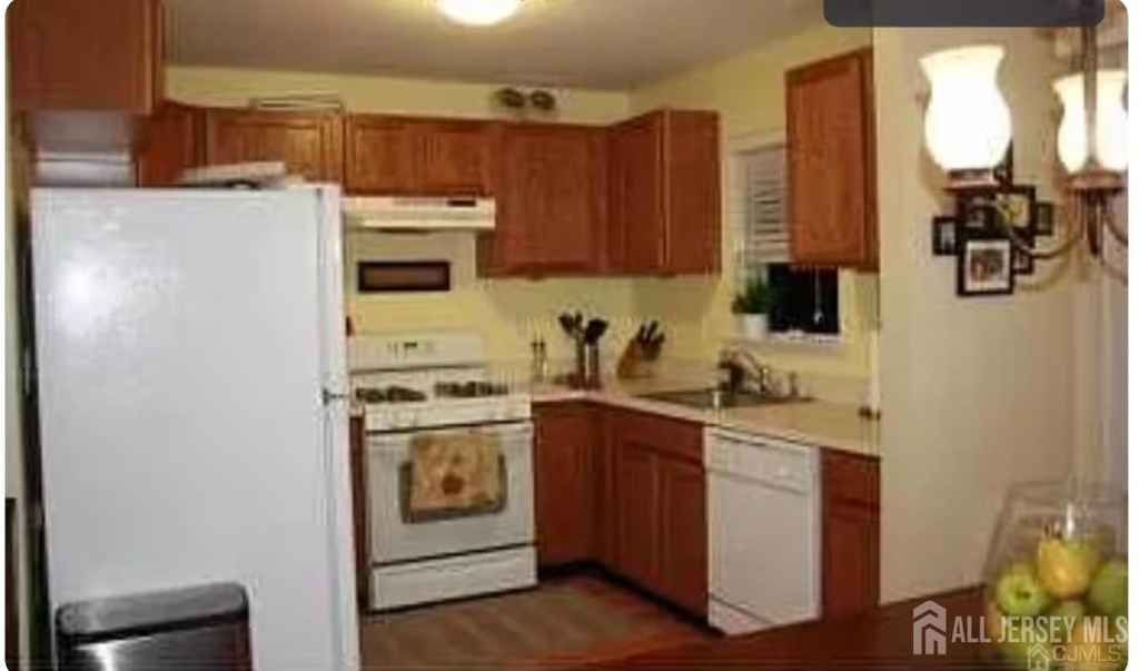 36-b 36 B Henry St Street - Photo 4