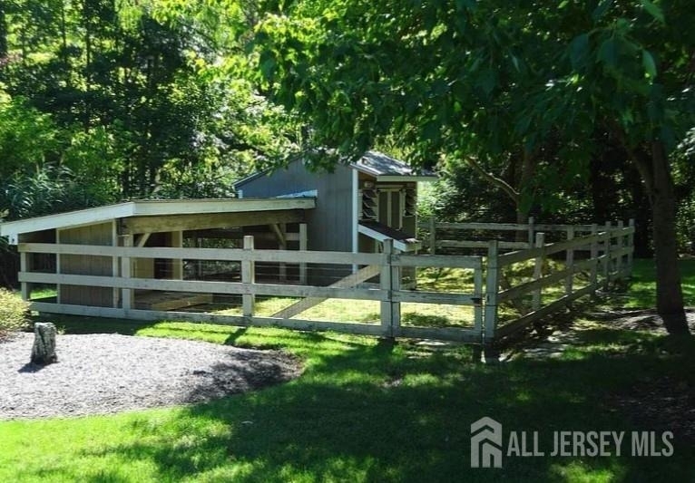 246 Fresh Ponds Road - Photo 4