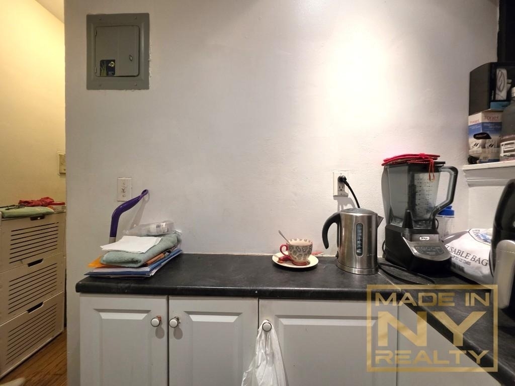 171 E 77th Street - Photo 5