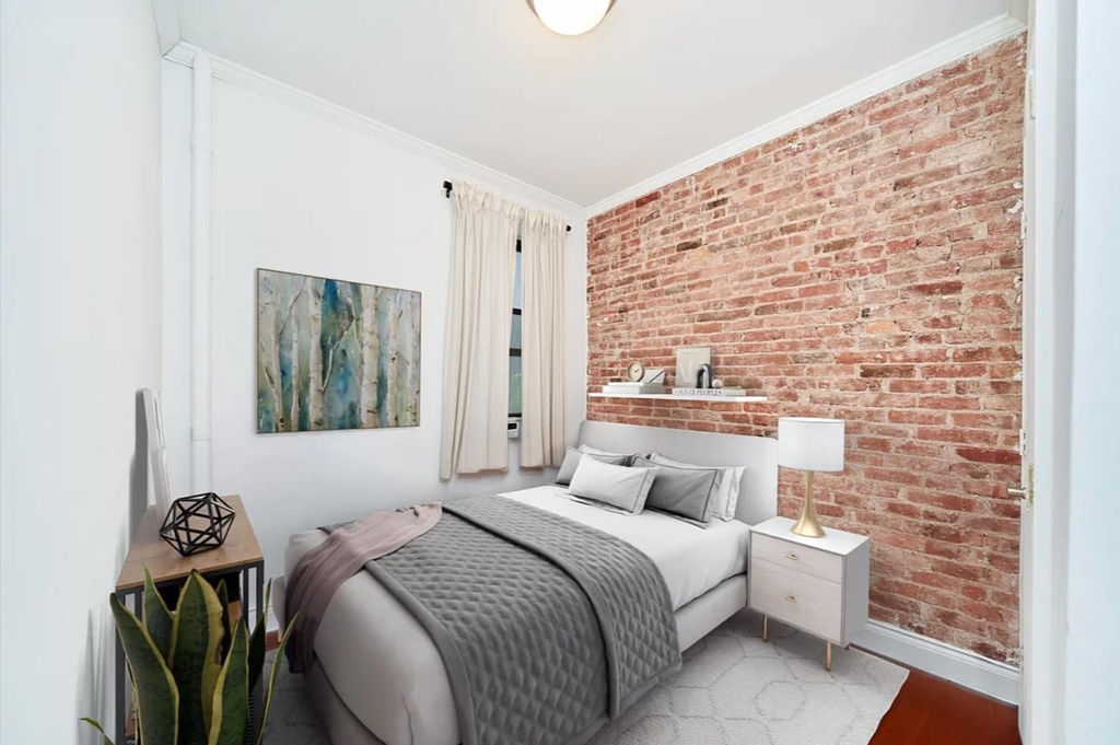 211 Ave A - Photo 1