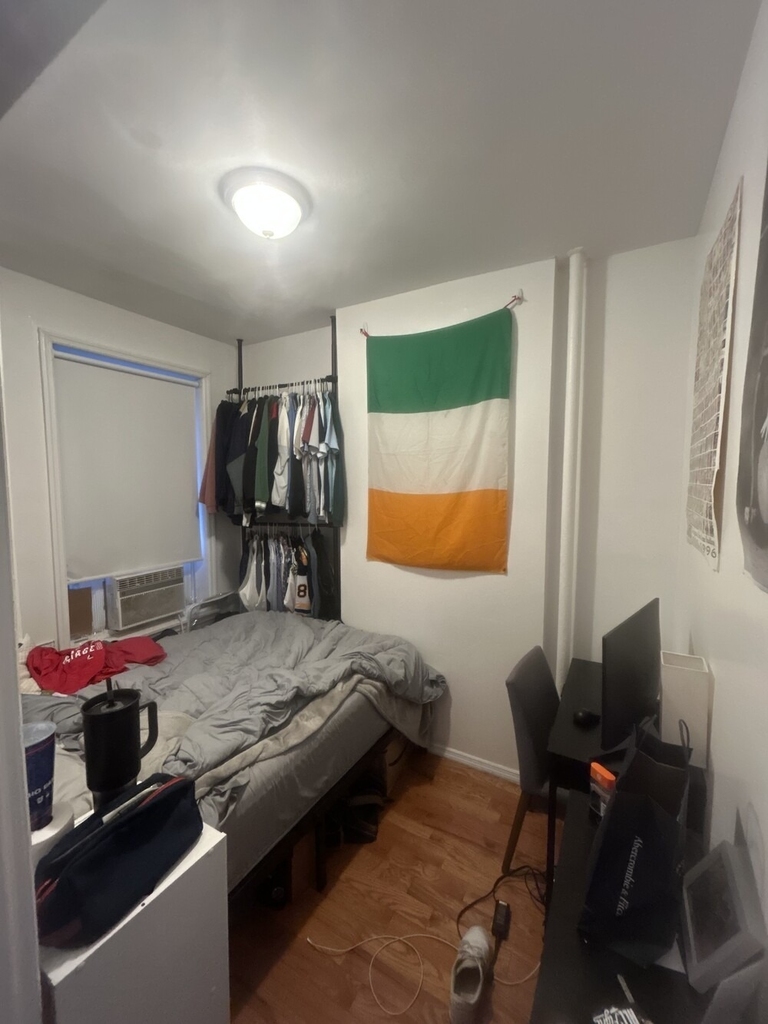 264 E 2nd Street - Photo 2