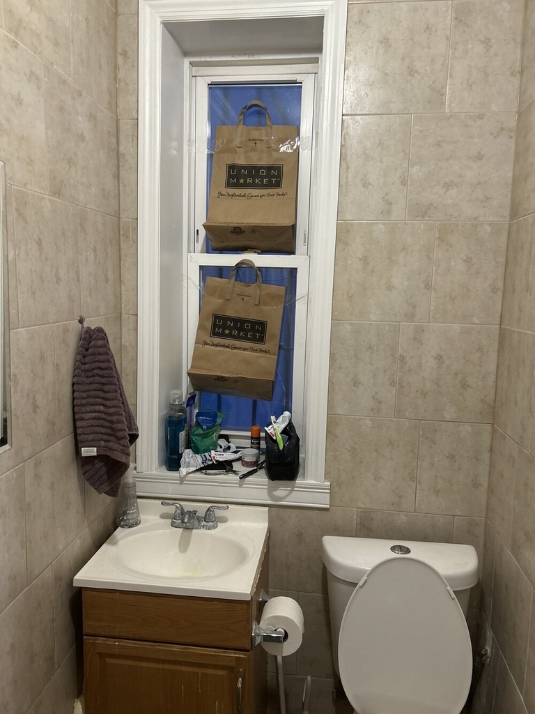 264 E 2nd Street - Photo 5