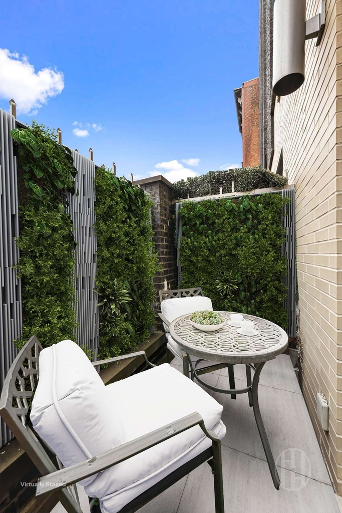 505 W 47th Street - Photo 3