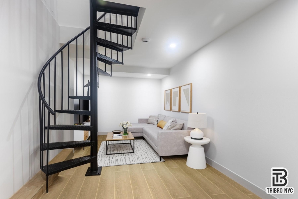 430 E 14th Street - Photo 4