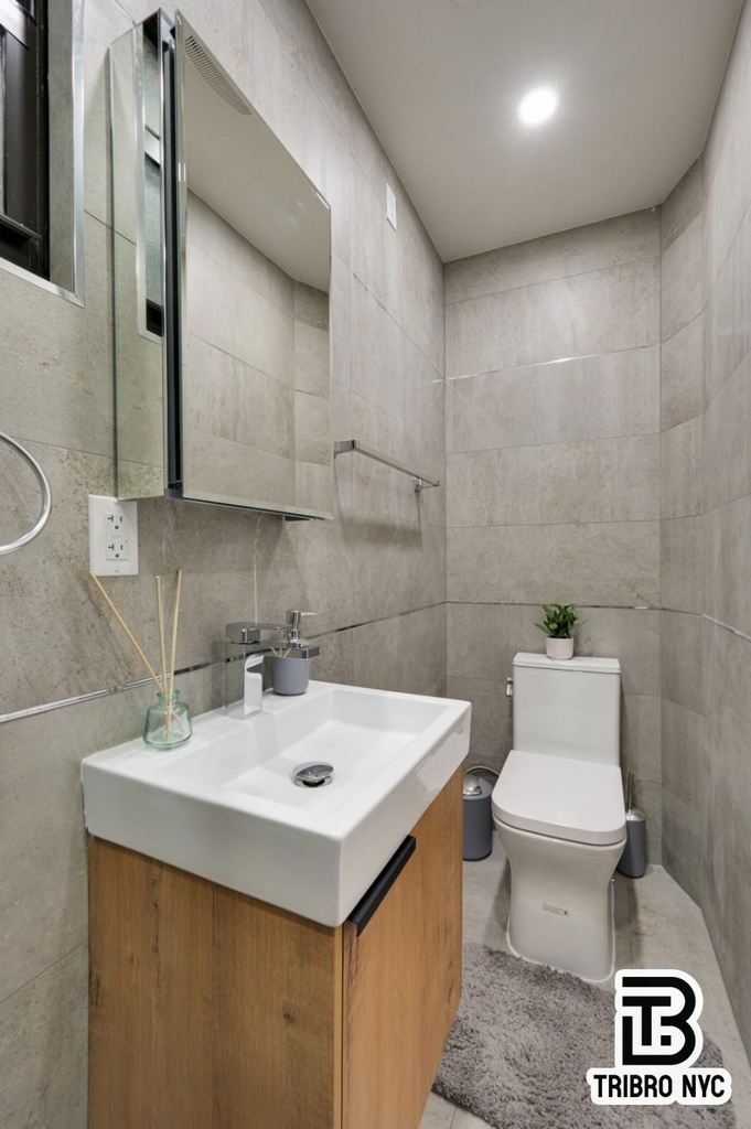 430 E 14th Street - Photo 6