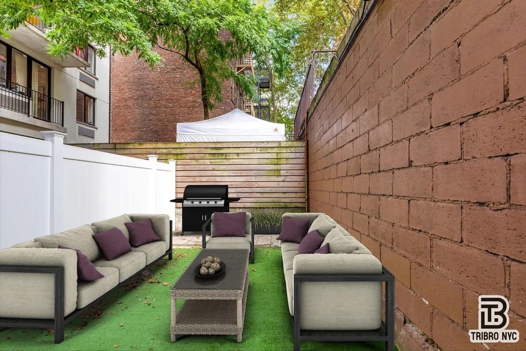 430 E 14th Street - Photo 0