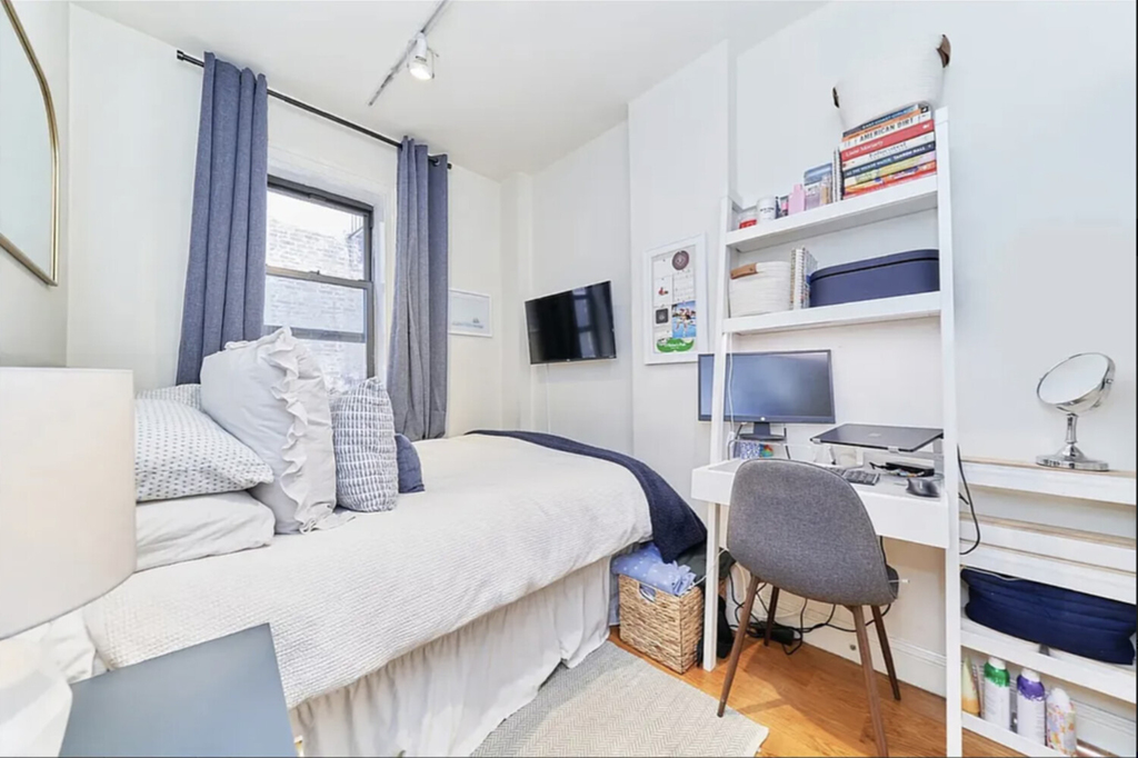 55 Barrow Street - Photo 2