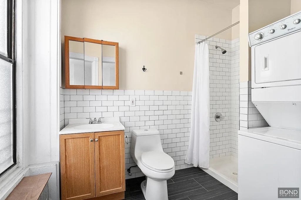 461 4th Avenue - Photo 4