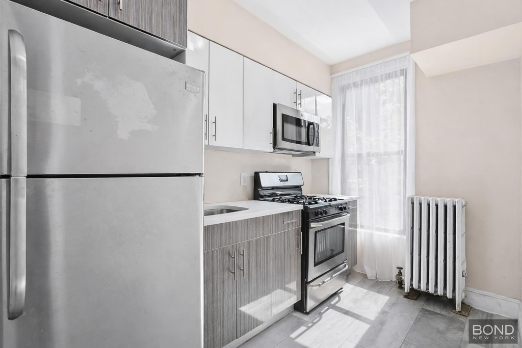461 4th Avenue - Photo 3