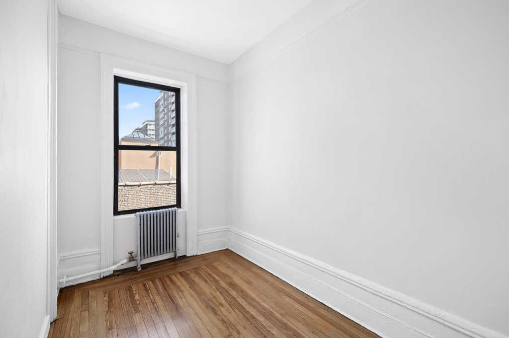 509 W 122nd Street - Photo 3