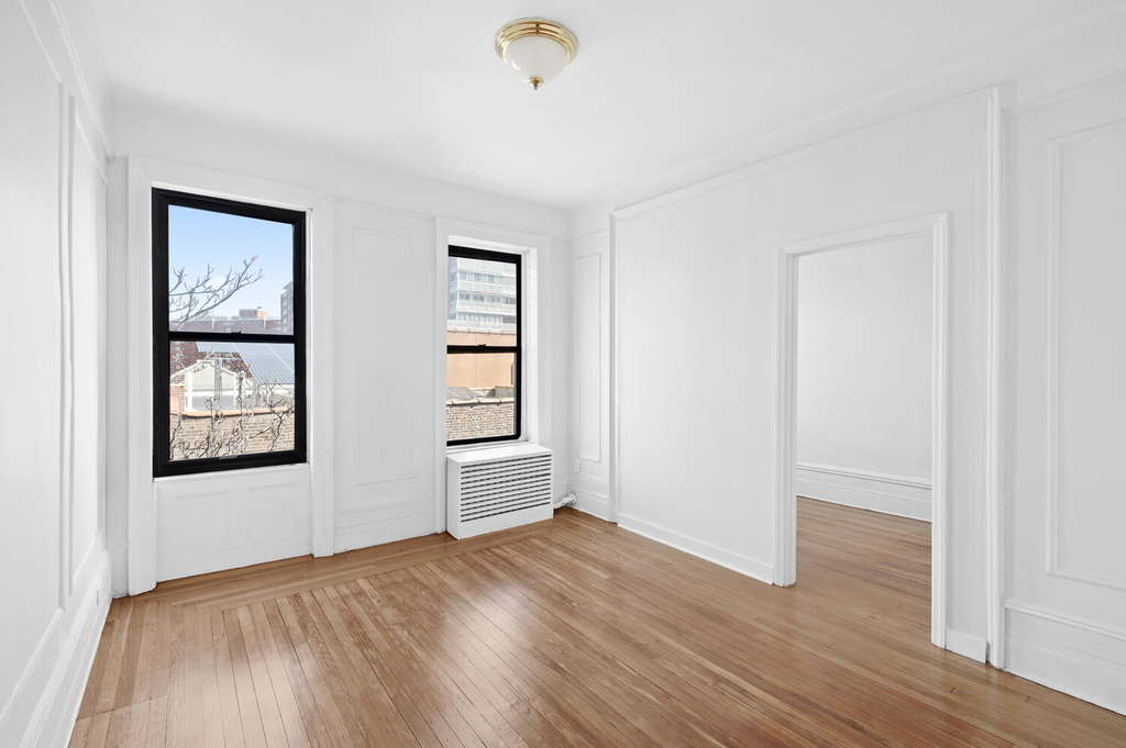 509 W 122nd Street - Photo 0