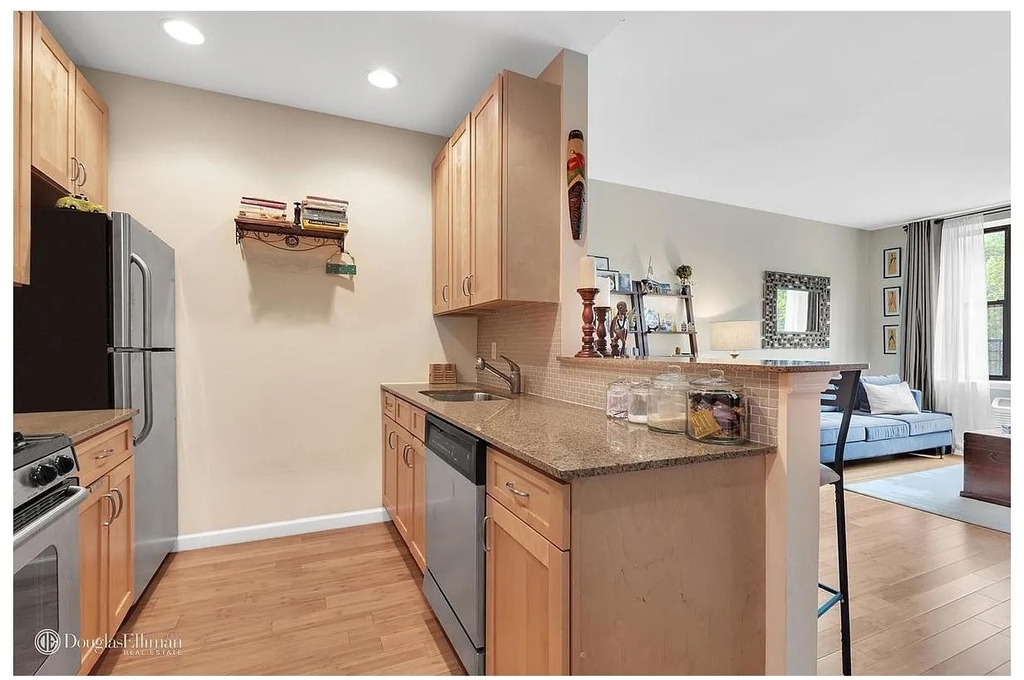 504 W 136th Street - Photo 2